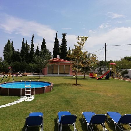 Marathon Beachside Villa 100M From The Beach Schinias Exterior foto
