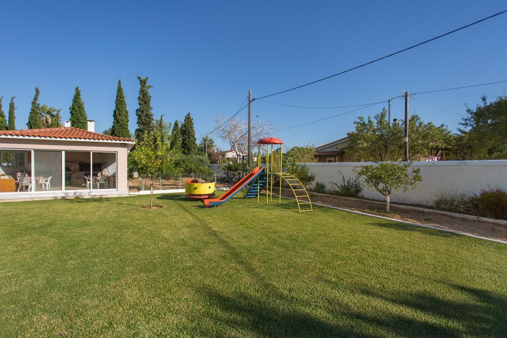 Marathon Beachside Villa 100M From The Beach Schinias Exterior foto